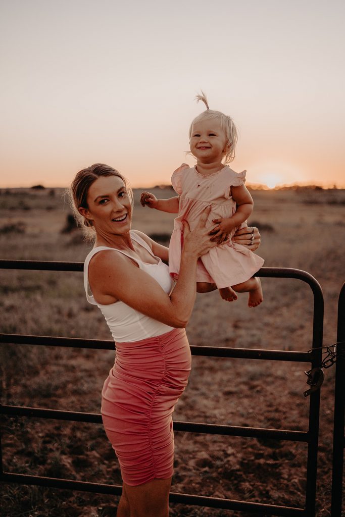 ValerieJosephPhotography-BellaJosie-Family-Portrait-Maternity-Photography