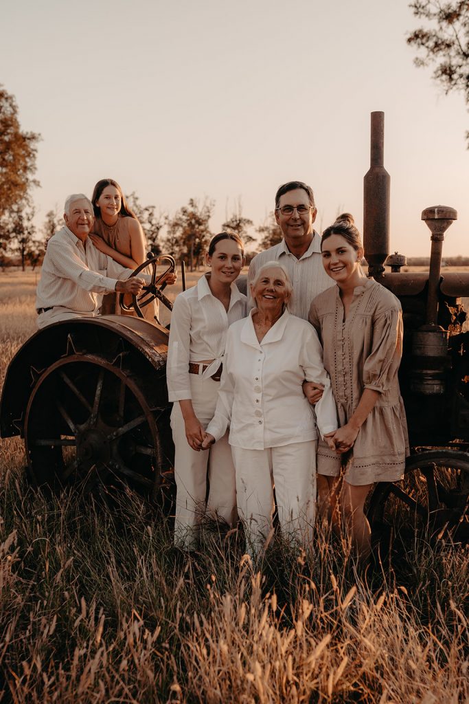 The Bruggeman's Country Family Portraits Taroom, Queensland
